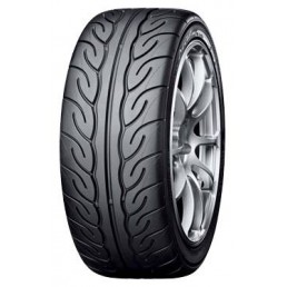 Yokohama ADVAN Neova AD08 215/45 R17 87W